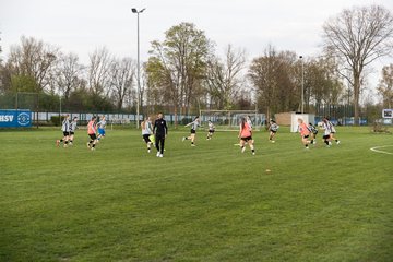 Bild 66 - wBJ Hamburger SV - Eimsbuettler TV : Ergebnis: 4:0